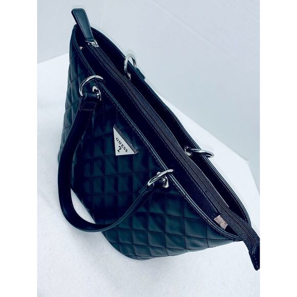 Guess Quilted Tote Purse Black Silver Faux Leather Pockets Slots Zipper Top EUC - Picture 13 of 16